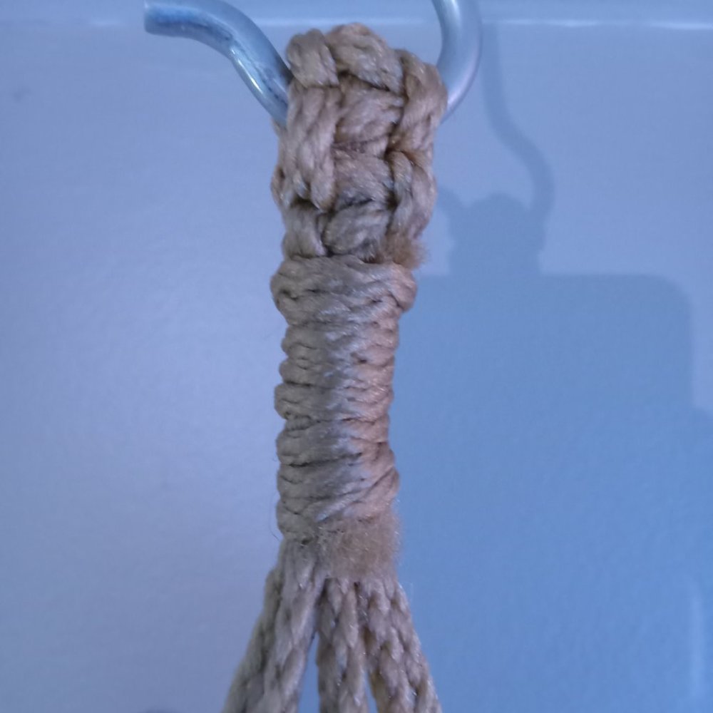 Macrame decor - Picture 3 of 4